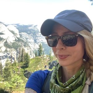 Meet your Posher, Casy